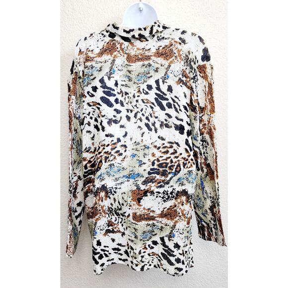 Black Brown Blue Animal Print Crinkle Material Button Up Top L XL Lightweight - Picture 3 of 4